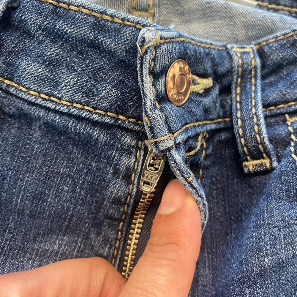 Ariat High Rise Denim Slim Trouser Jeans Womens Size 30x32 Faded Whiskered - Picture 3 of 13